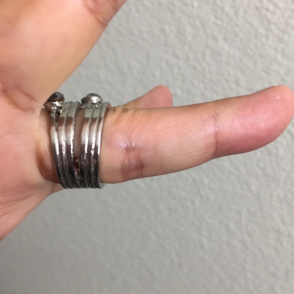 🖤Kenneth Cole ring - Picture 6 of 17